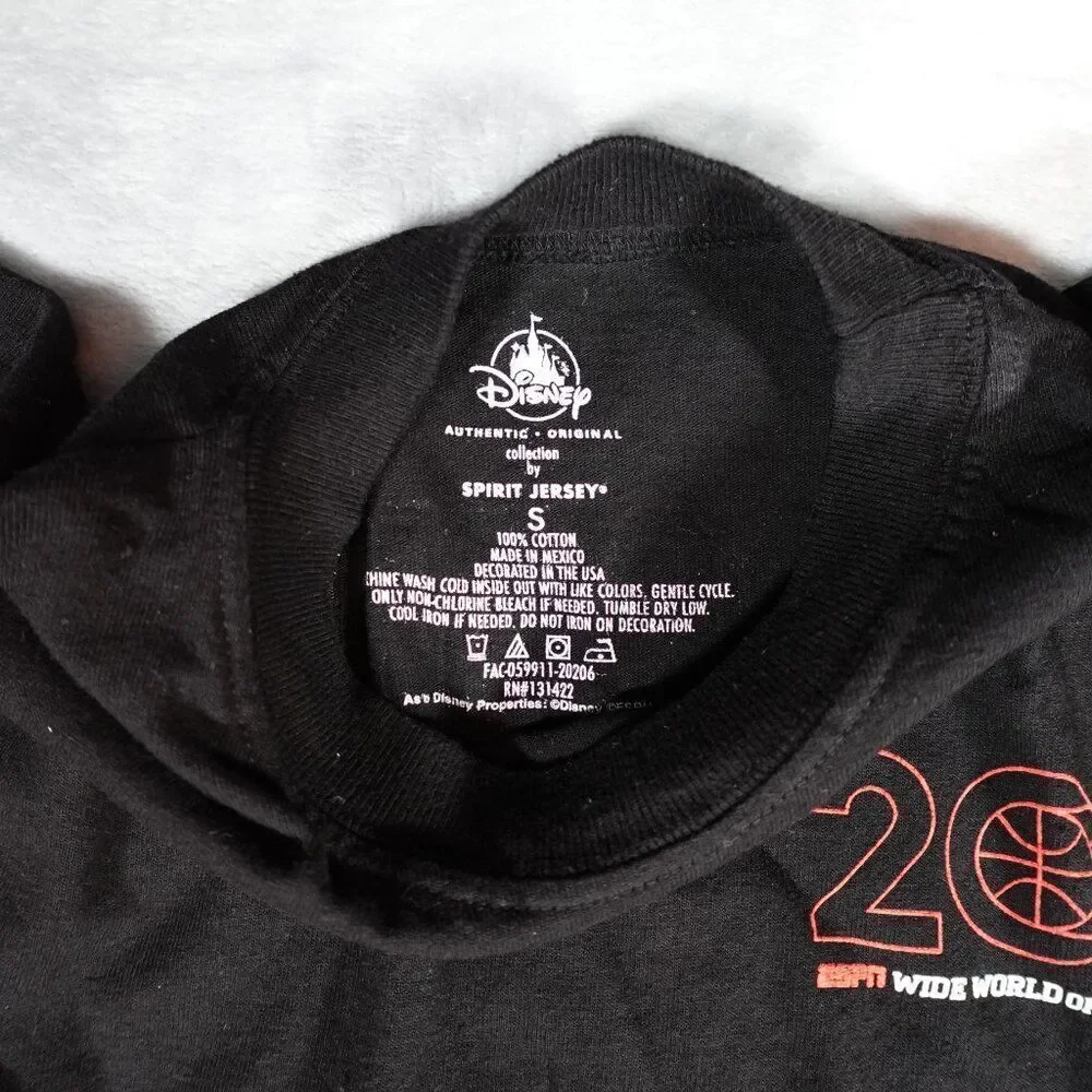 Disney ESPN Wide World Of Sports Spirit Jersey Youth Kids Small Black NEW - Picture 5 of 9